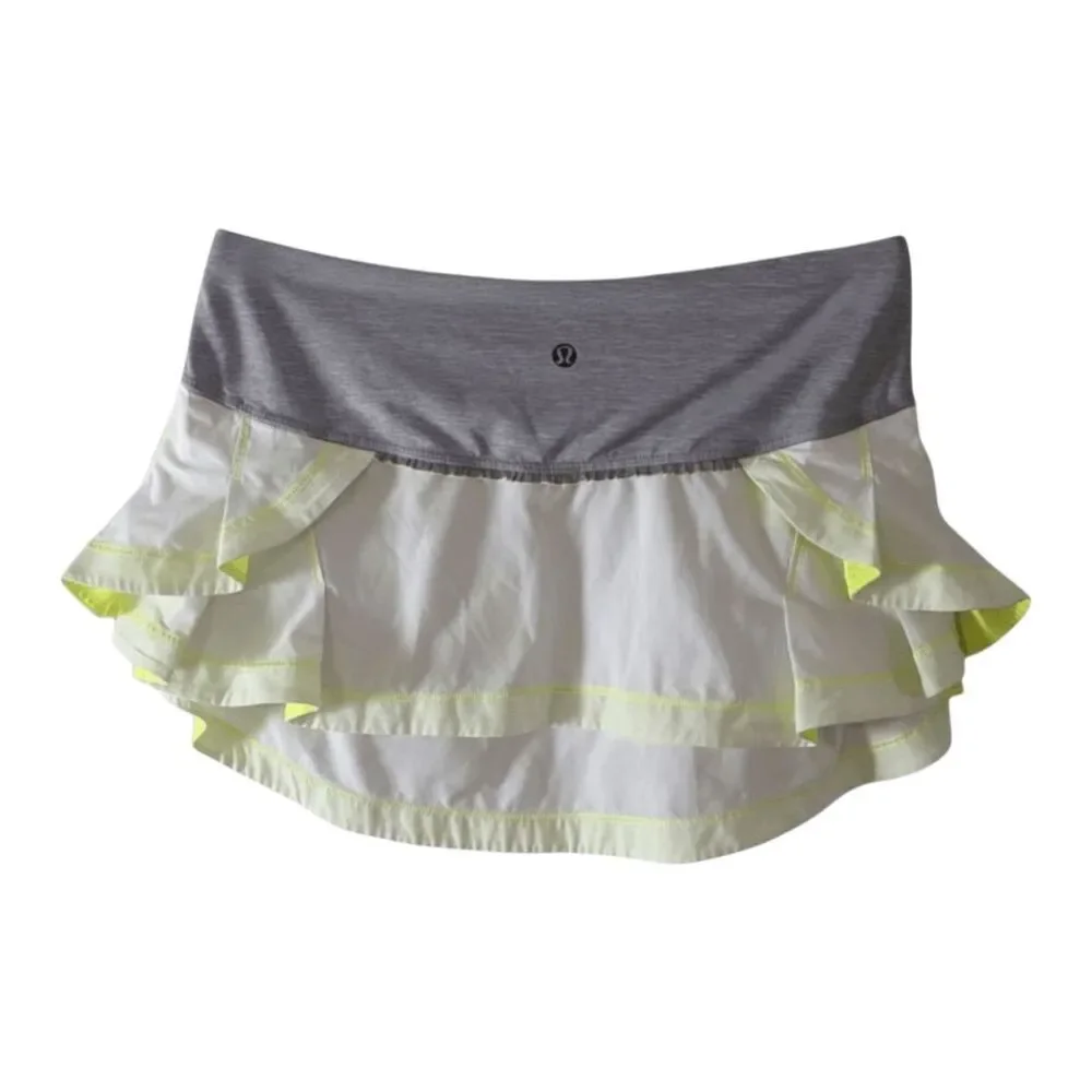 LULULEMON ATHLETICA Presta Skirt Size 6